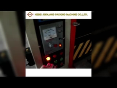 チェーン供給のタイプ1400-3200mm波形のカートン板回転式細長い穴がつく型抜きの4本のナイフ機械